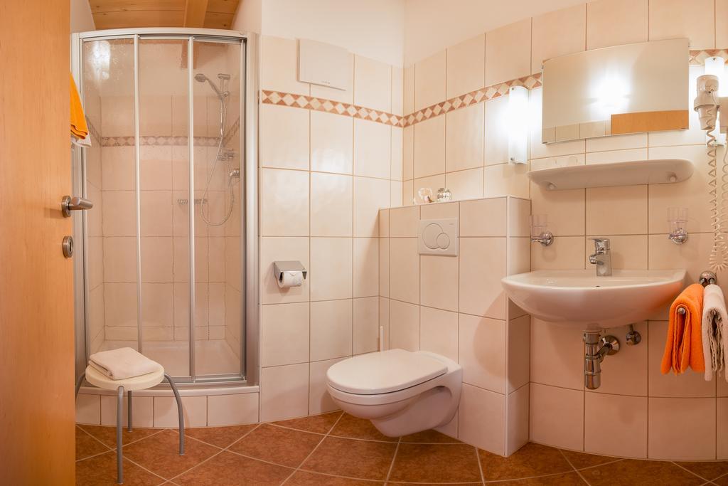 Hotel Haus Fernblick à Neustift im Stubaital Chambre photo