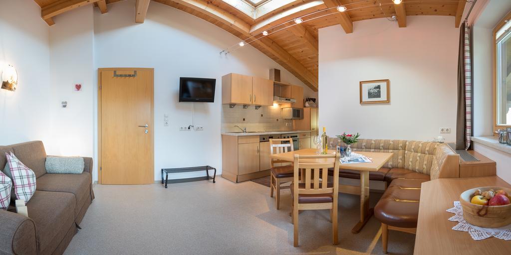 Hotel Haus Fernblick à Neustift im Stubaital Chambre photo