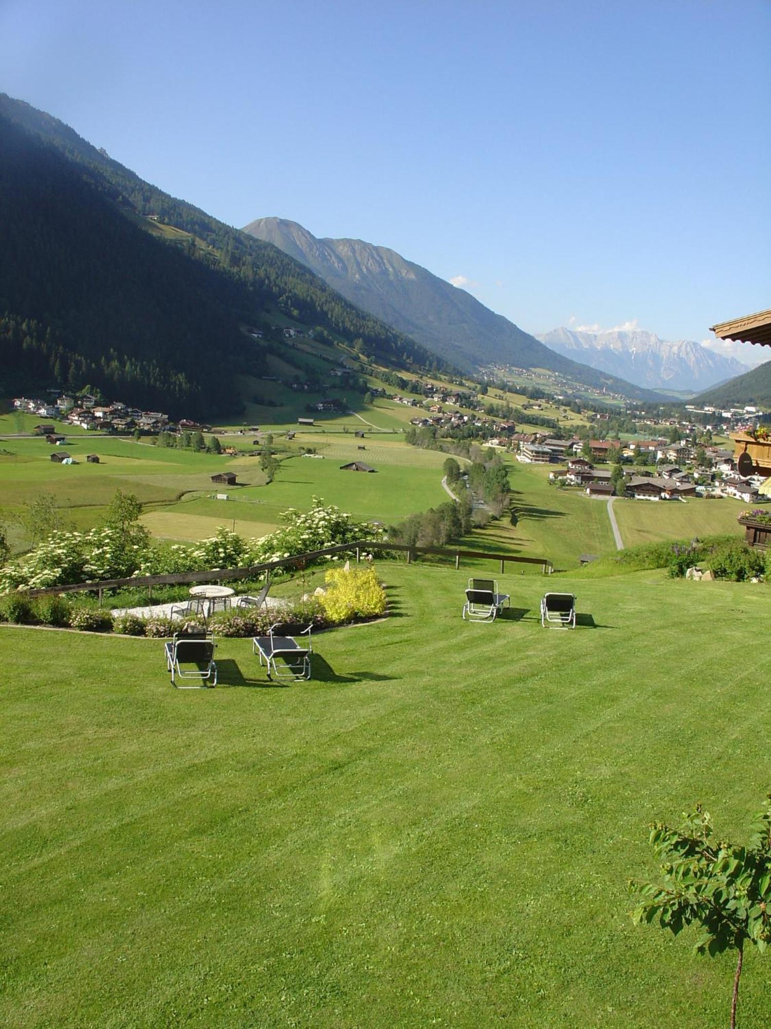 Hotel Haus Fernblick à Neustift im Stubaital Extérieur photo