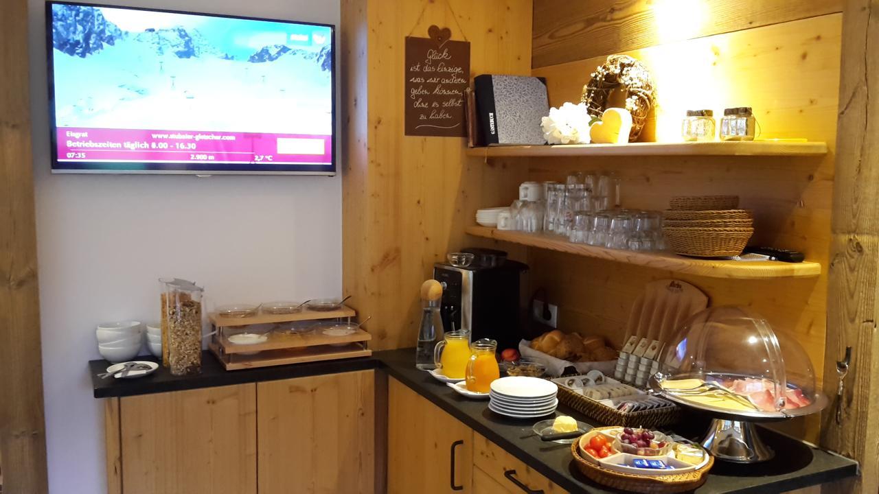 Hotel Haus Fernblick à Neustift im Stubaital Extérieur photo