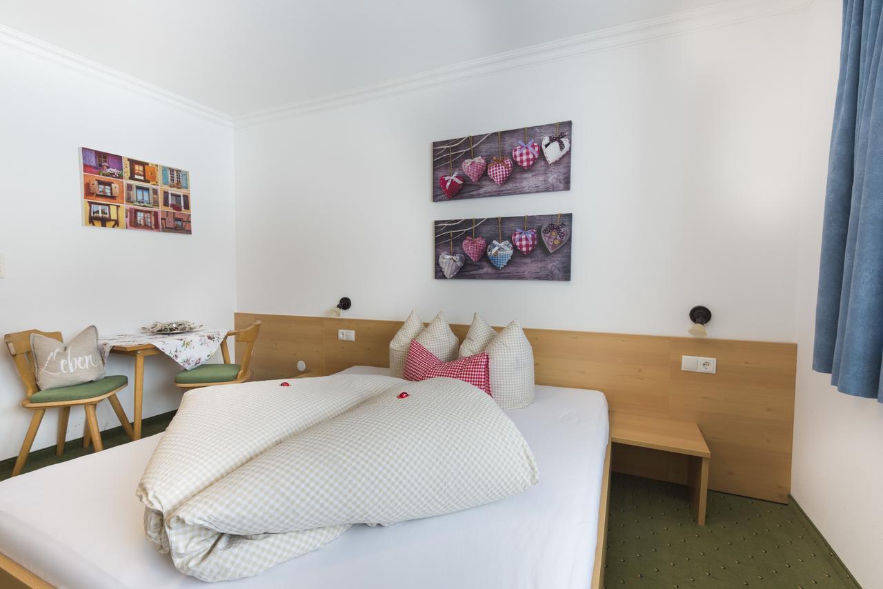 Hotel Haus Fernblick à Neustift im Stubaital Extérieur photo